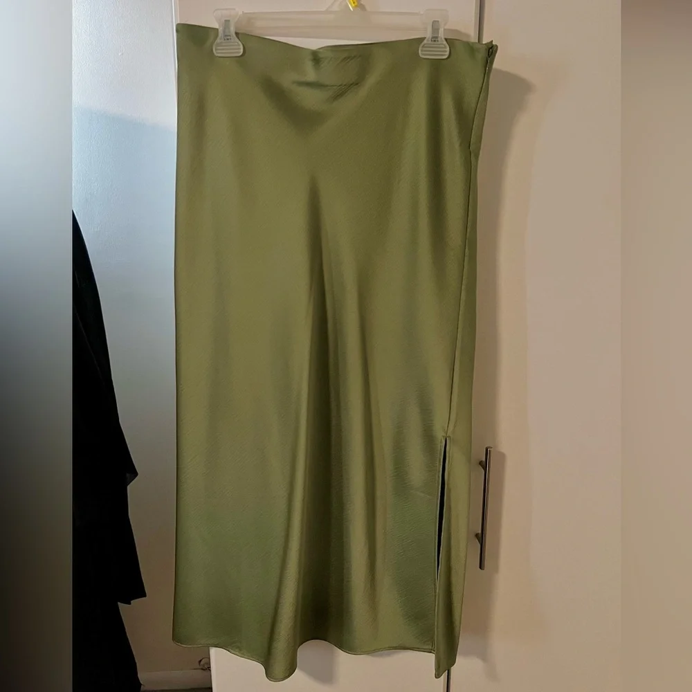 h&m midi skirt - Picture 2 of 2